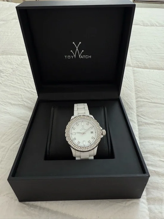 ToyWatch - Picture 1 of 5